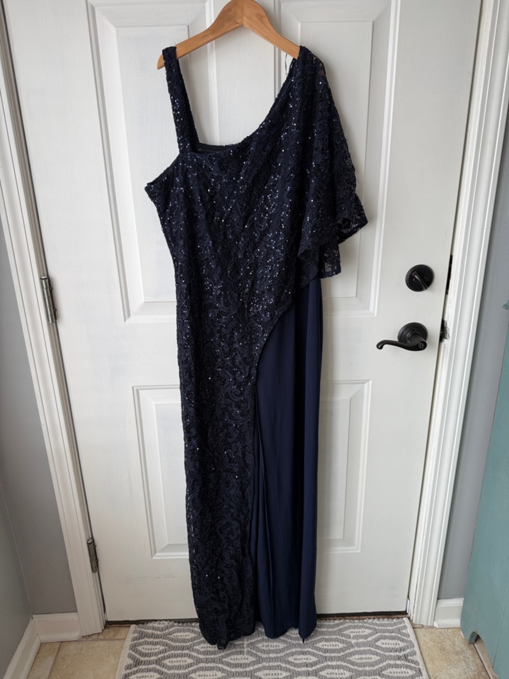 Elegant Navy One-Shoulder Evening Jumper